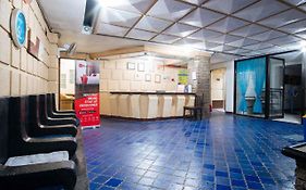 Reddoorz @Downtown Bacolod